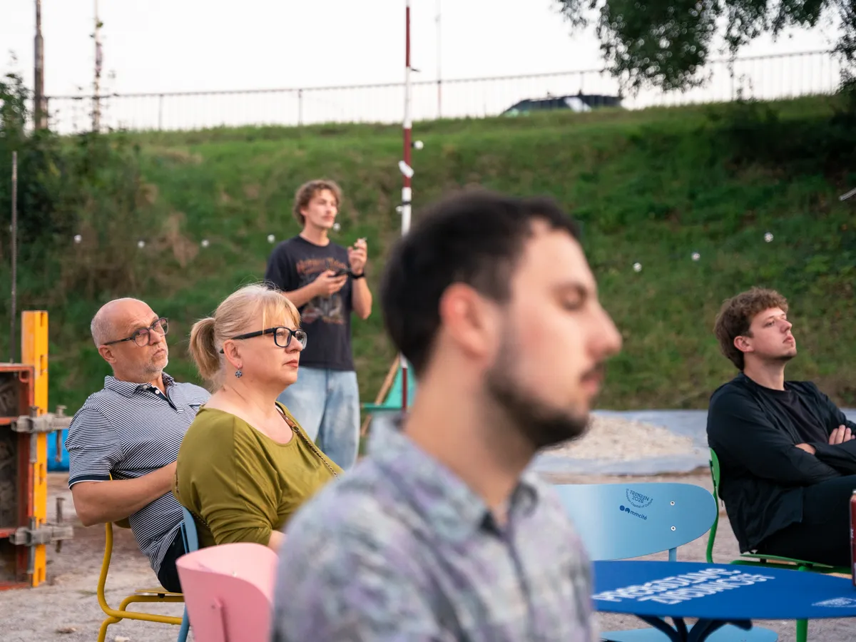 Workshop with the Kolemhlíny Collective I - photograph by Alexej Zavodnov