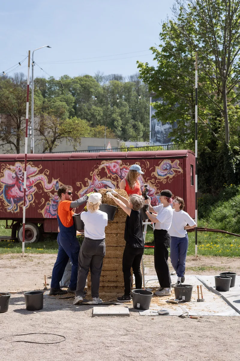 Workshop with the Kolemhlíny Collective II - photograph by Alexej Zavodnov